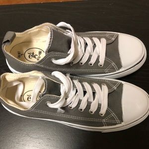 Rue 21 grey shoes